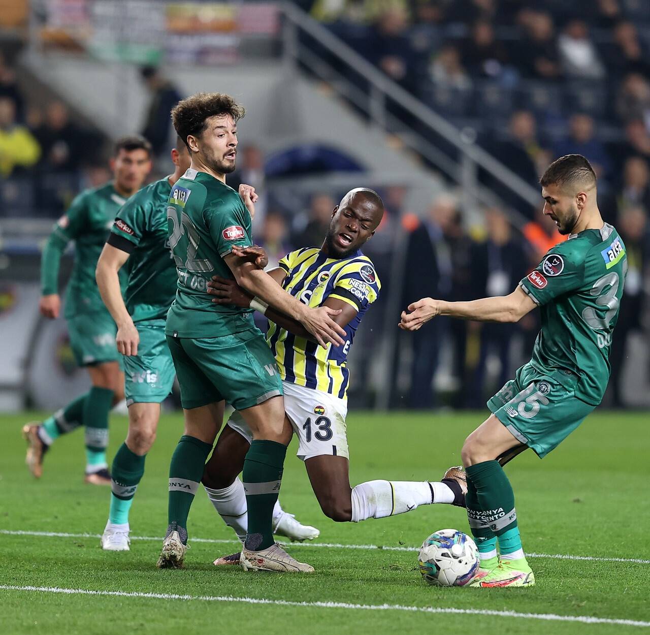 aa-20230225-30413555-30413552-fenerbahce-arabamcom-konyaspor-1.jpg
