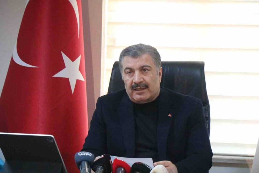 Bakan Koca: “Görev yeri deprem bölgesi olan ve tayin isteyen sağlık personeli için düzenleme yaptık”