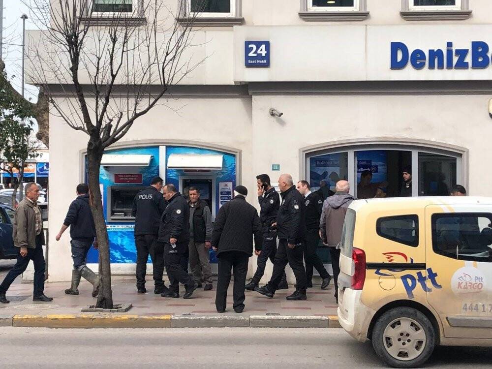 Çiftçileri bankacıların dikkati dolandırılmaktan kurtardı