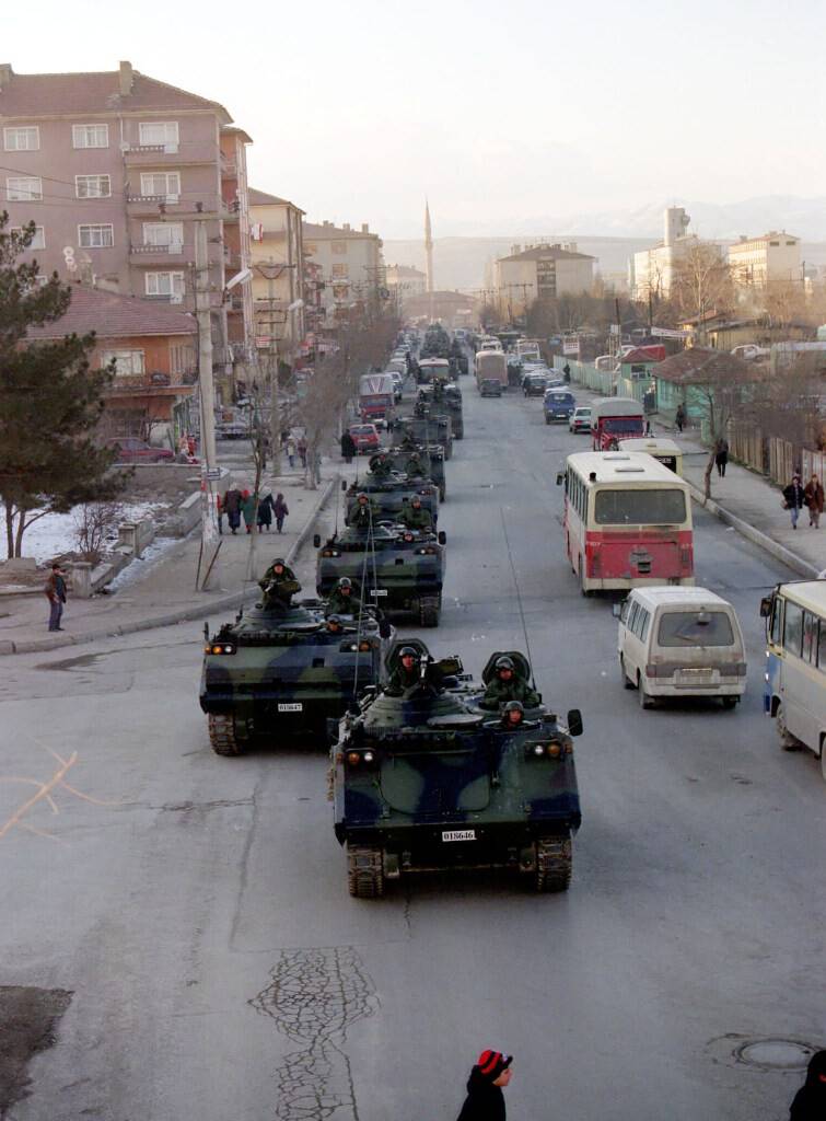 aa-20230227-30422839-30422825-28-subat-postmodern-darbesinin-uzerinden-26-yil-gecti.jpg