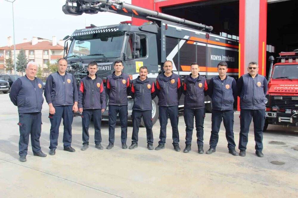Konya İtfaiyesi Küçük Elif'i  kurtarmaya çalışırken 4 kişiyi daha canlı çıkardı