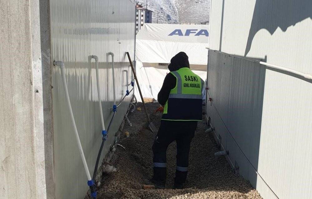 SASKİ ekipleri Elbistan’ın banyo ve tuvalet sorununu çözüyor