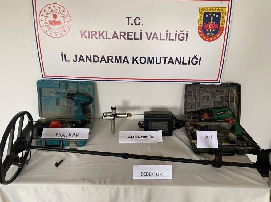 Çamurla yakayı ele verdiler