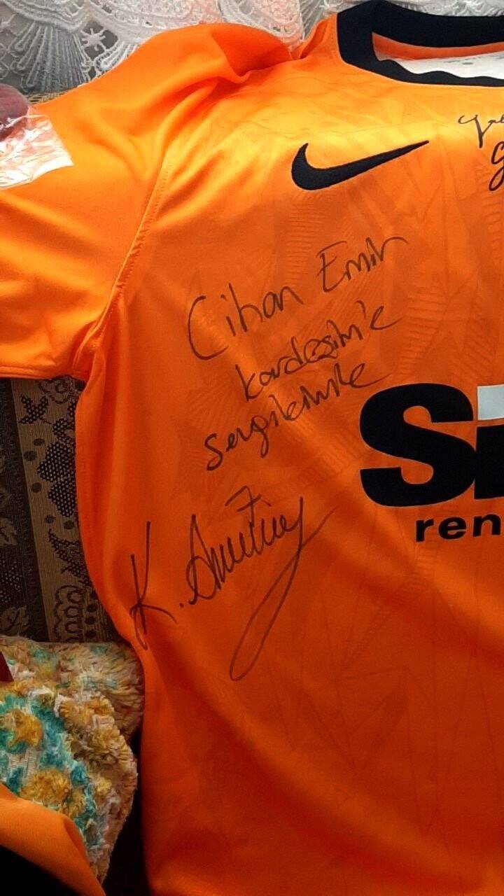 Vefat haberiyle Türkiye'yi ağlatan Cihan’dan geriye gülen yüzü, formaları, bareti kaldı