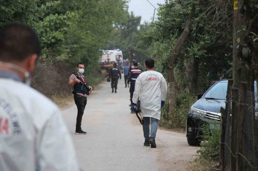 Babasını öldürüp annesini rehin almıştı, istenen ceza belli oldu