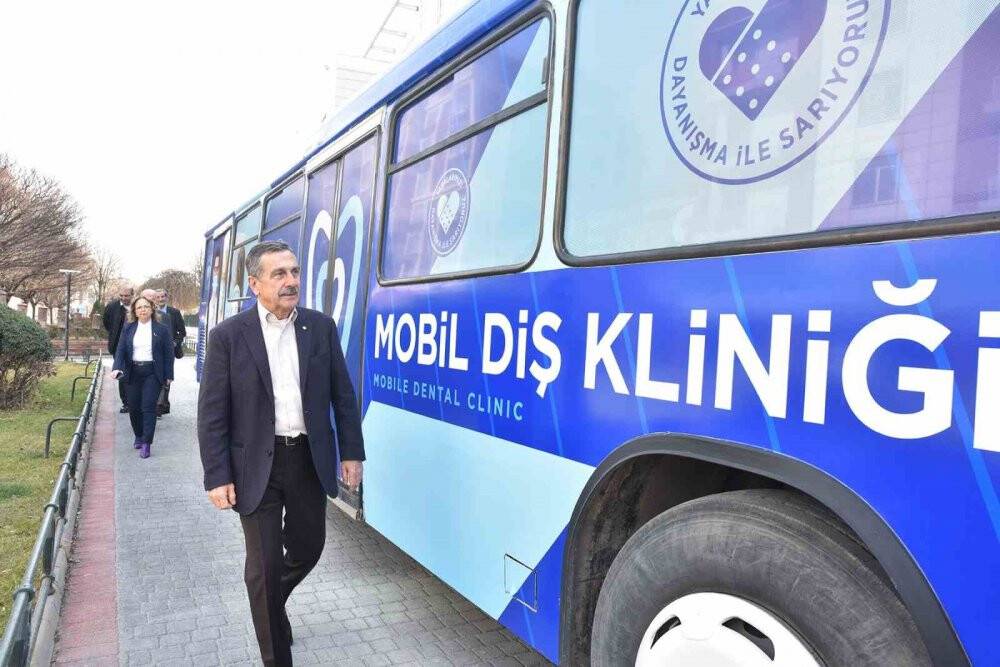 Konya Büyükşehir Belediyesi'nin 'Mobil Diş Aracı 'örnek oldu
