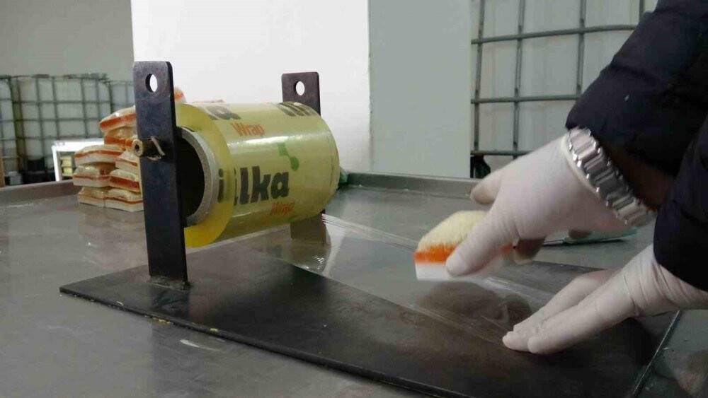 Akne ve sivilceleri yok ediyor