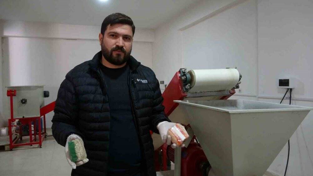 Akne ve sivilceleri yok ediyor