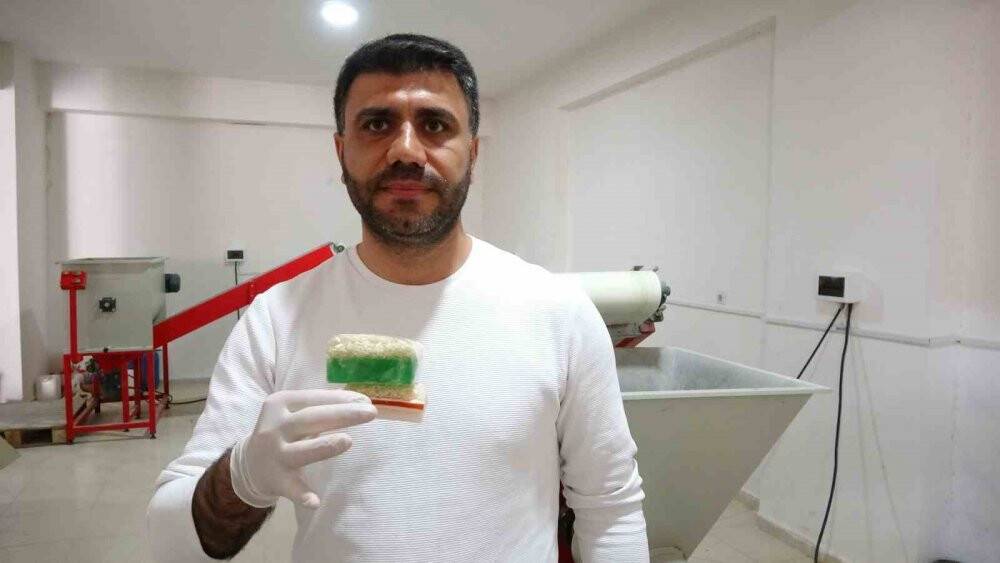 Akne ve sivilceleri yok ediyor