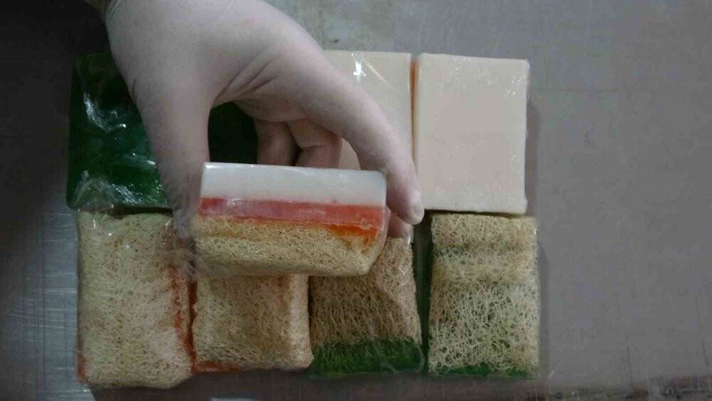 Akne ve sivilceleri yok ediyor