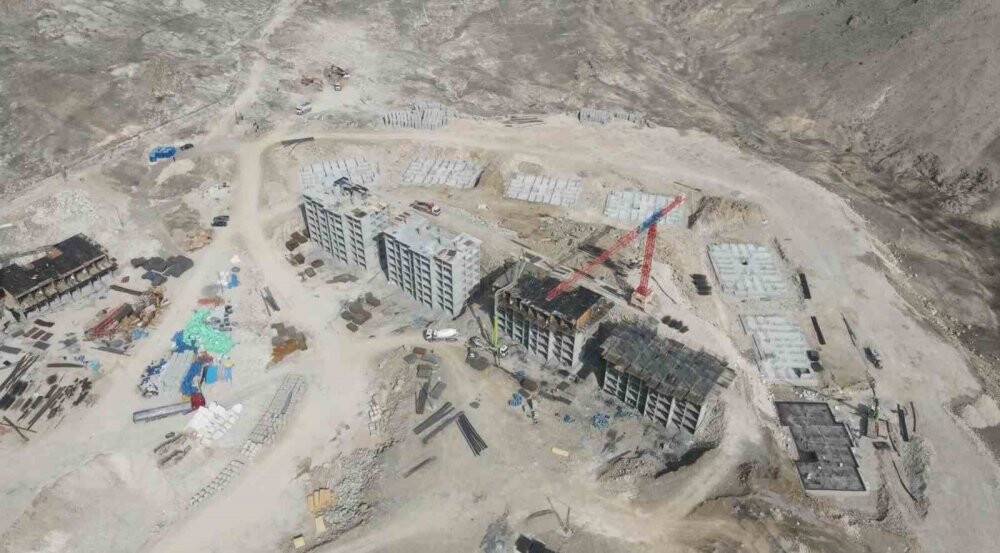 Bakan Kurum duyurdu! İlk kazmayı vurduk