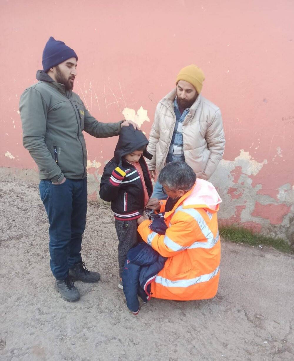 Depremzedelerin yardımına koşarken yaşamını yitirdi