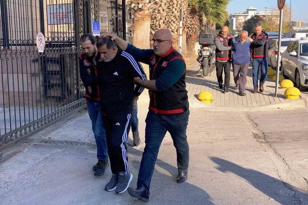 Eşini öldüren sanığa üç suçtan ceza talebi