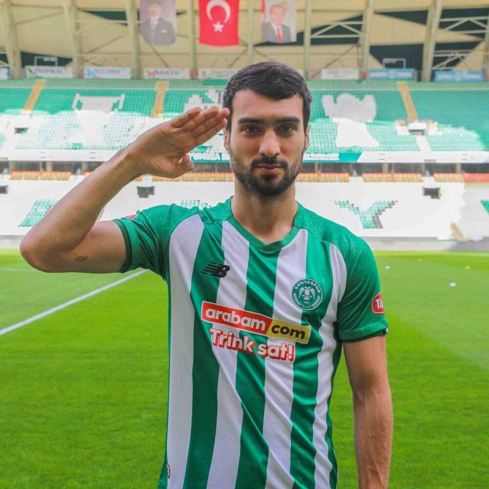 Konyaspor’da toplu imza töreni