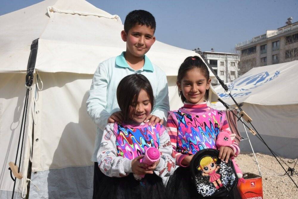 Minik Zeynep’in depremzedelere gönderdiği not duygulandırdı