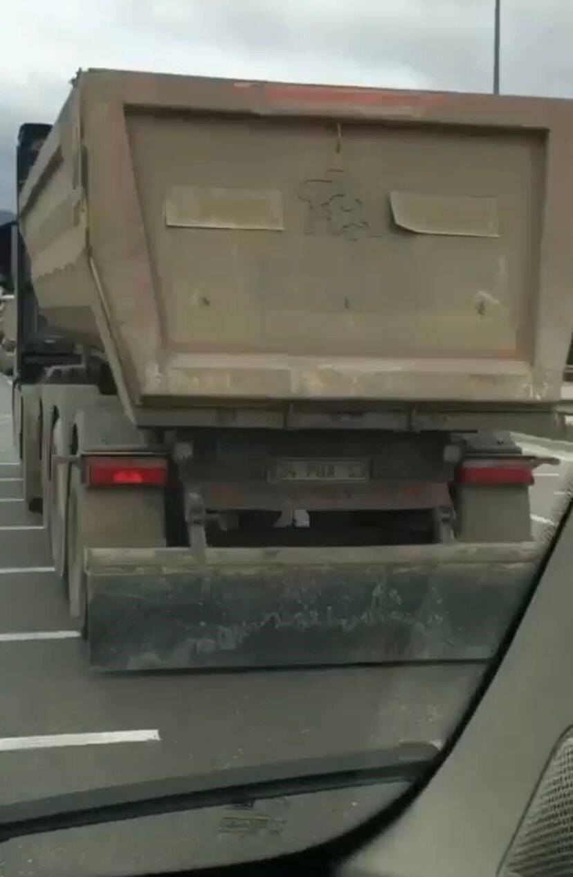 Trafikte korku dolu anlar!