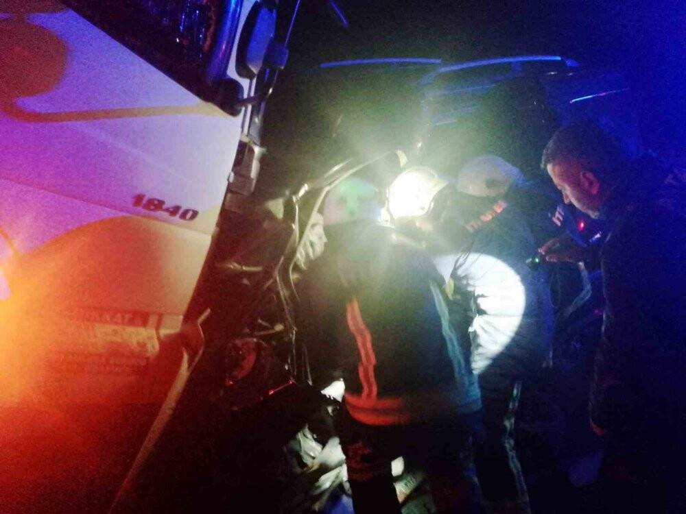 Asker eğlencesi dönüşü kazada can verdi