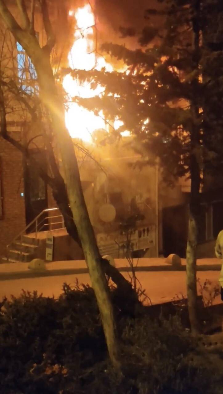 İtfaiye ekiplerine ilginç istek: "100 bin dolarımı kurtarın"