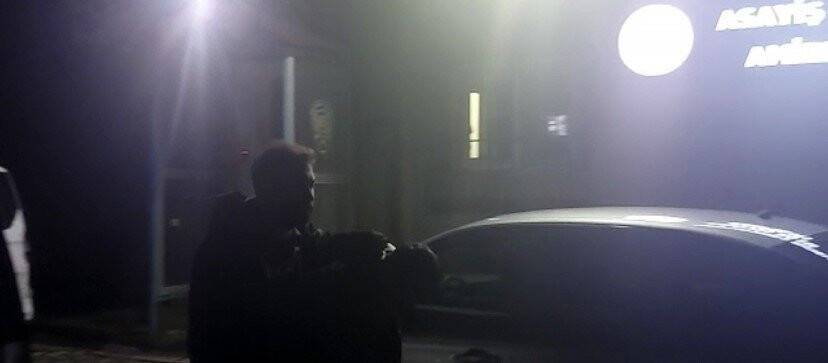 Tekel bayiye saldıran çocuk yakalandı