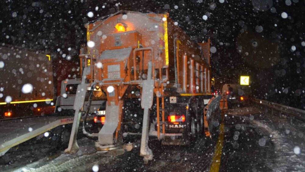 Antalya-Konya karayolunda kar yağışı