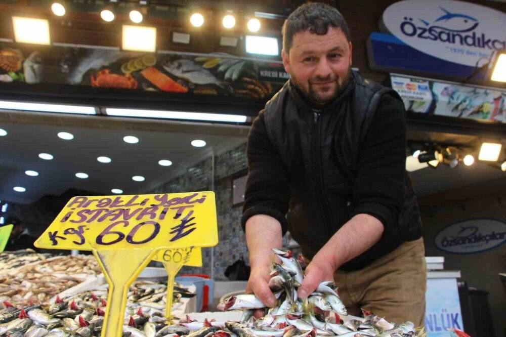 Hamsi sezonu kapattı, vatandaş istavrit ve mezgite yöneldi