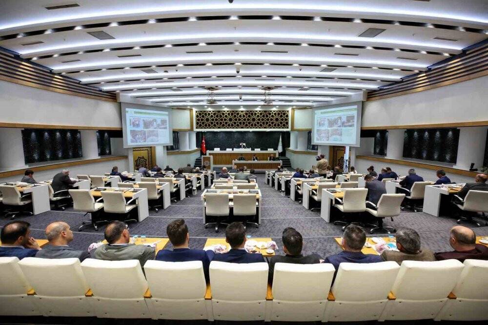 Meram Belediye Başkanı Mustafa Kavuş: Bin konteynerlik kent kuruyoruz