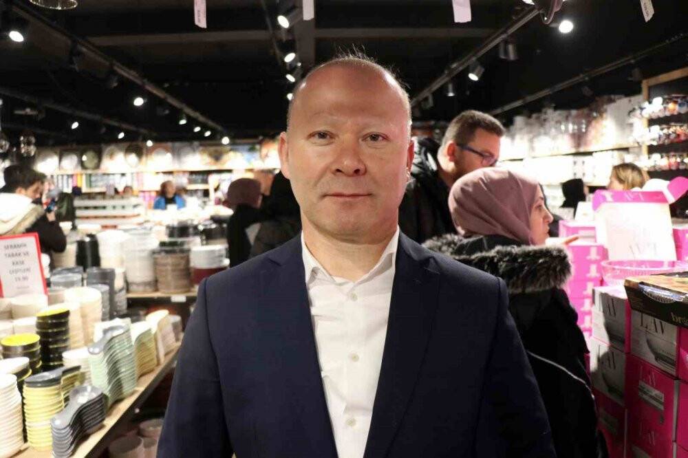 Fiyatı duyan koştu: Kapıları zor tuttular