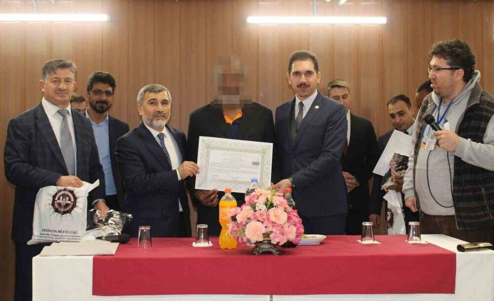 Yabancı uyruklu 2 mahkûm İslamiyet’i seçti