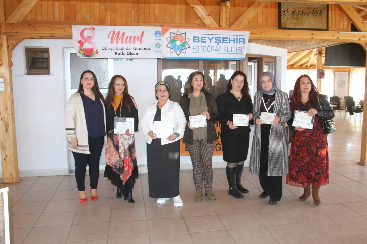 aa-20230309-30521732-30521730-beysehirde-kadin-gozuyle-kadina-dair-fotograf-yarismasi-sonuclandi.jpg