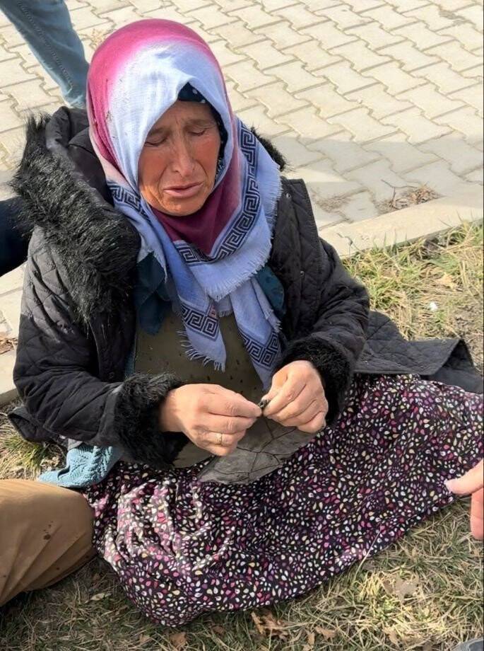 Günler sonra enkazdan çıkarıldı, haberi alınca sevinçten bayıldı