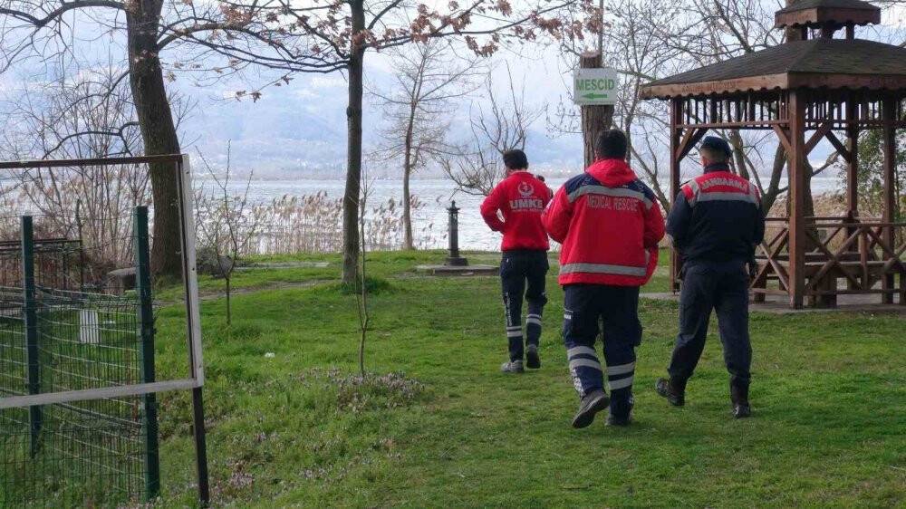 Kano alabora oldu: Yüzerek kıyıya çıktılar
