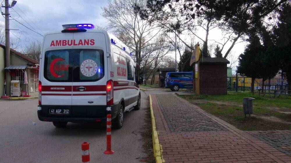 Kano alabora oldu: Yüzerek kıyıya çıktılar