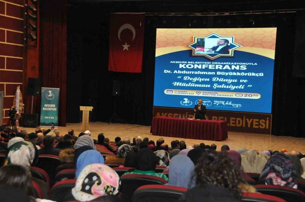 Akşehir’de "Değişen Dünya Müslüman Şahsiyeti" konferansı