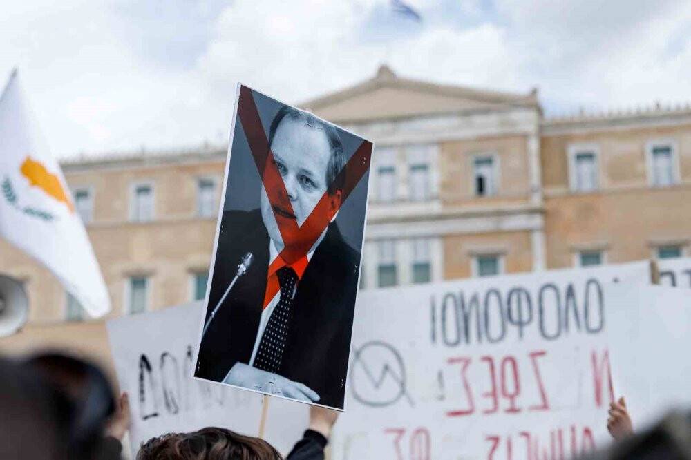 Yunanistan’da tren kazası protestoları devam ediyor