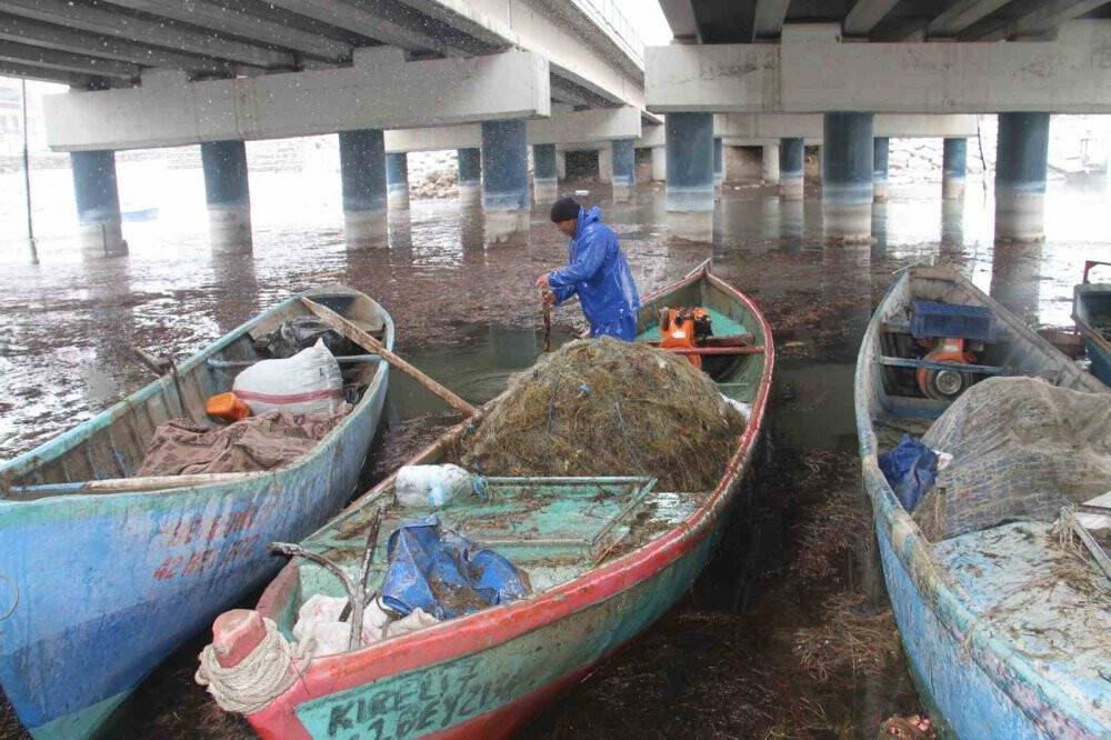 Beyşehir'de avlanmaya “kar” molası