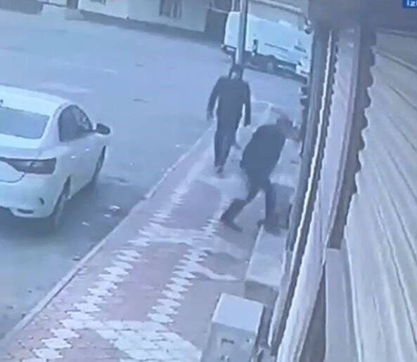 Maskeli şahıstan, 2.5 milyon TL’lik vurgun