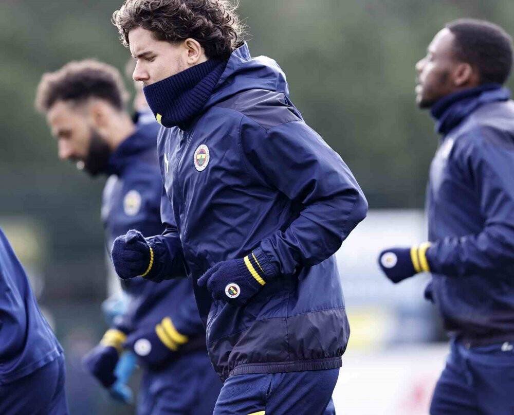 Sevilla mesaisi sürüyor