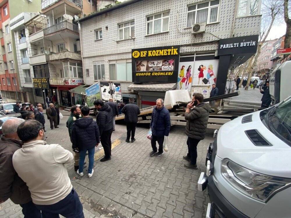İstanbul’da dehşet anları: Kıl payı kurtuldular