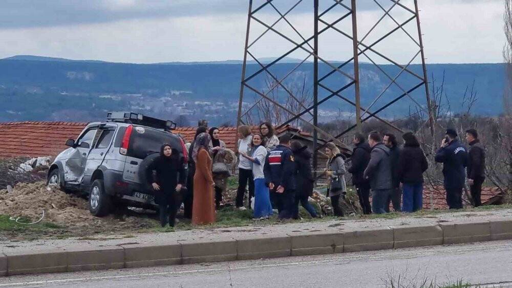 Otomobiller çarpıştı: 7 yaralı