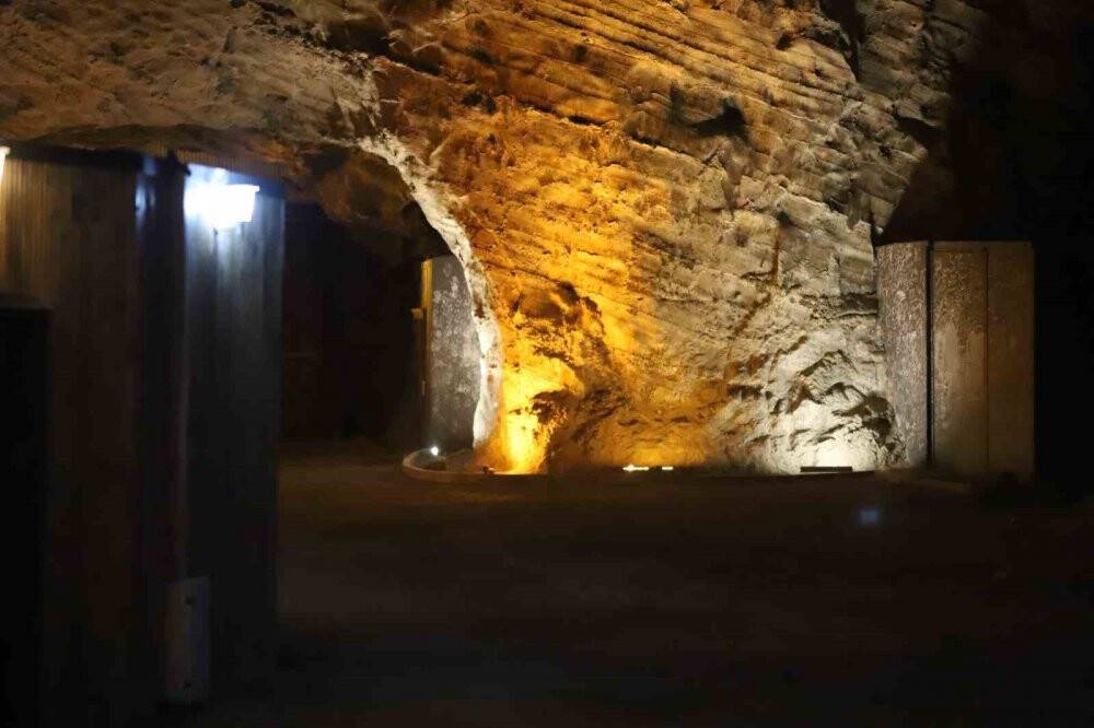 Tuz mağarası yeni sezonda ziyaretçilerini bekliyor