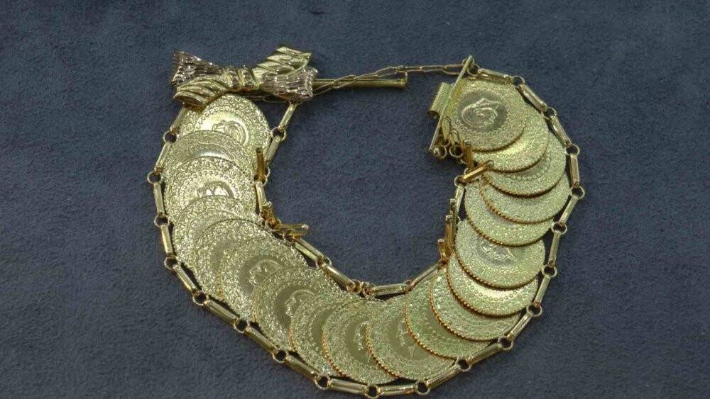 Deprem endişesi altını 'yastık altından' çıkardı