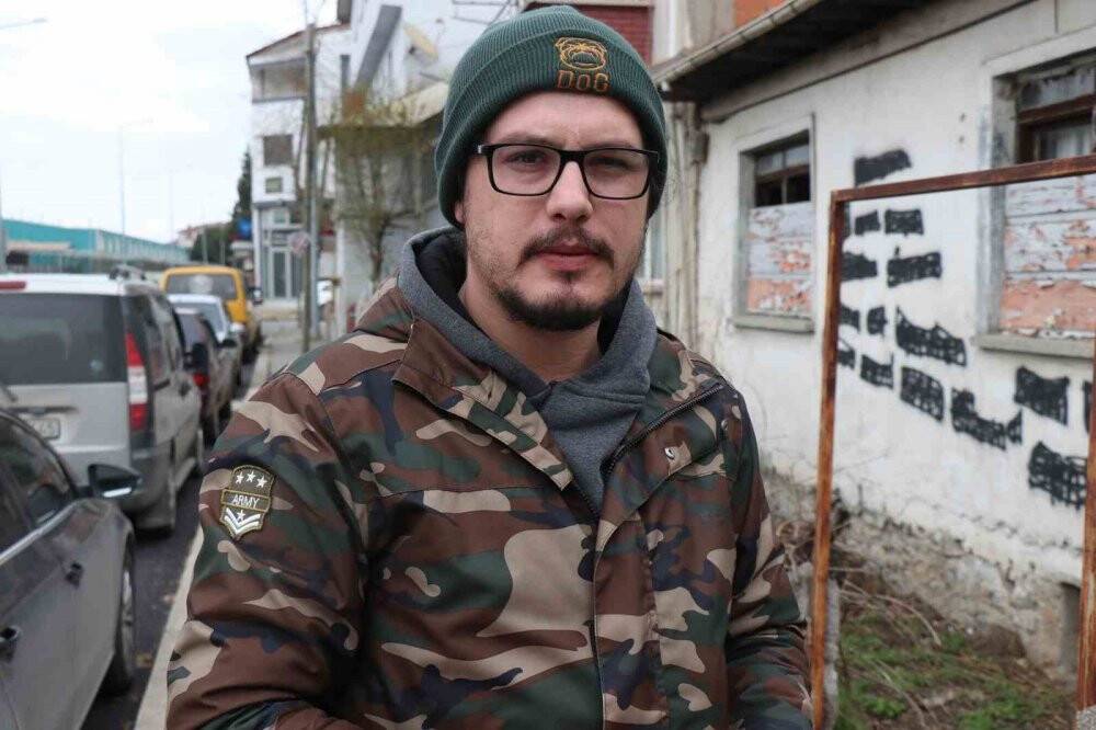 Hırsızlık yaptıkları evin duvarına ‘baba hakkını helal et’ yazdılar