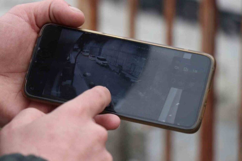 Hırsızlık yaptıkları evin duvarına ‘baba hakkını helal et’ yazdılar