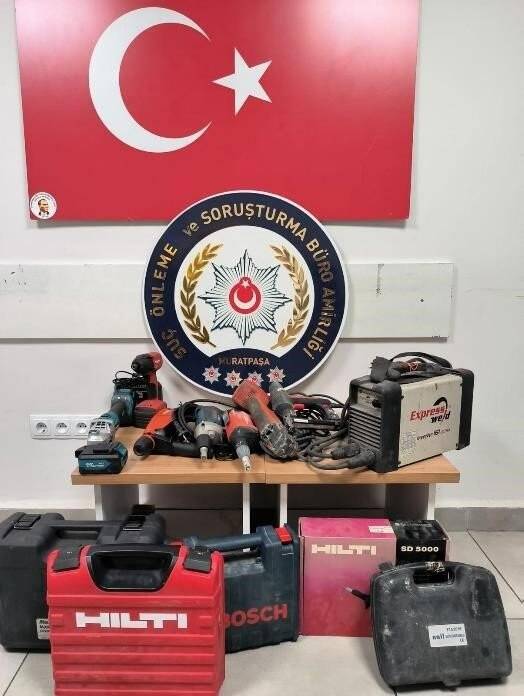 Çalıştığı işyerini soydu