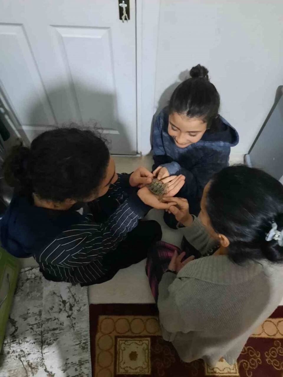 Deprem sonrası 38 gün sonra canlı olarak buldu