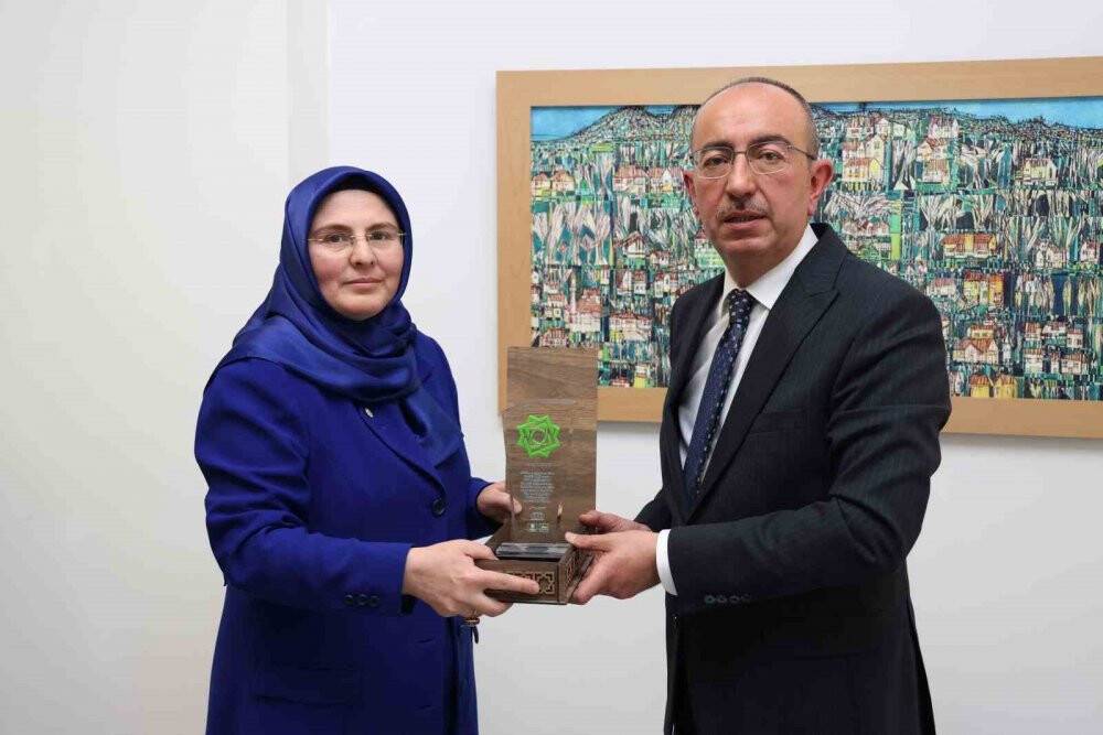 Meram'da EYT ile emekli olan personelle vedalaşma