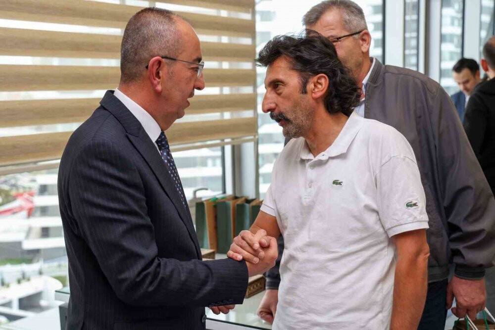 Meram'da EYT ile emekli olan personelle vedalaşma