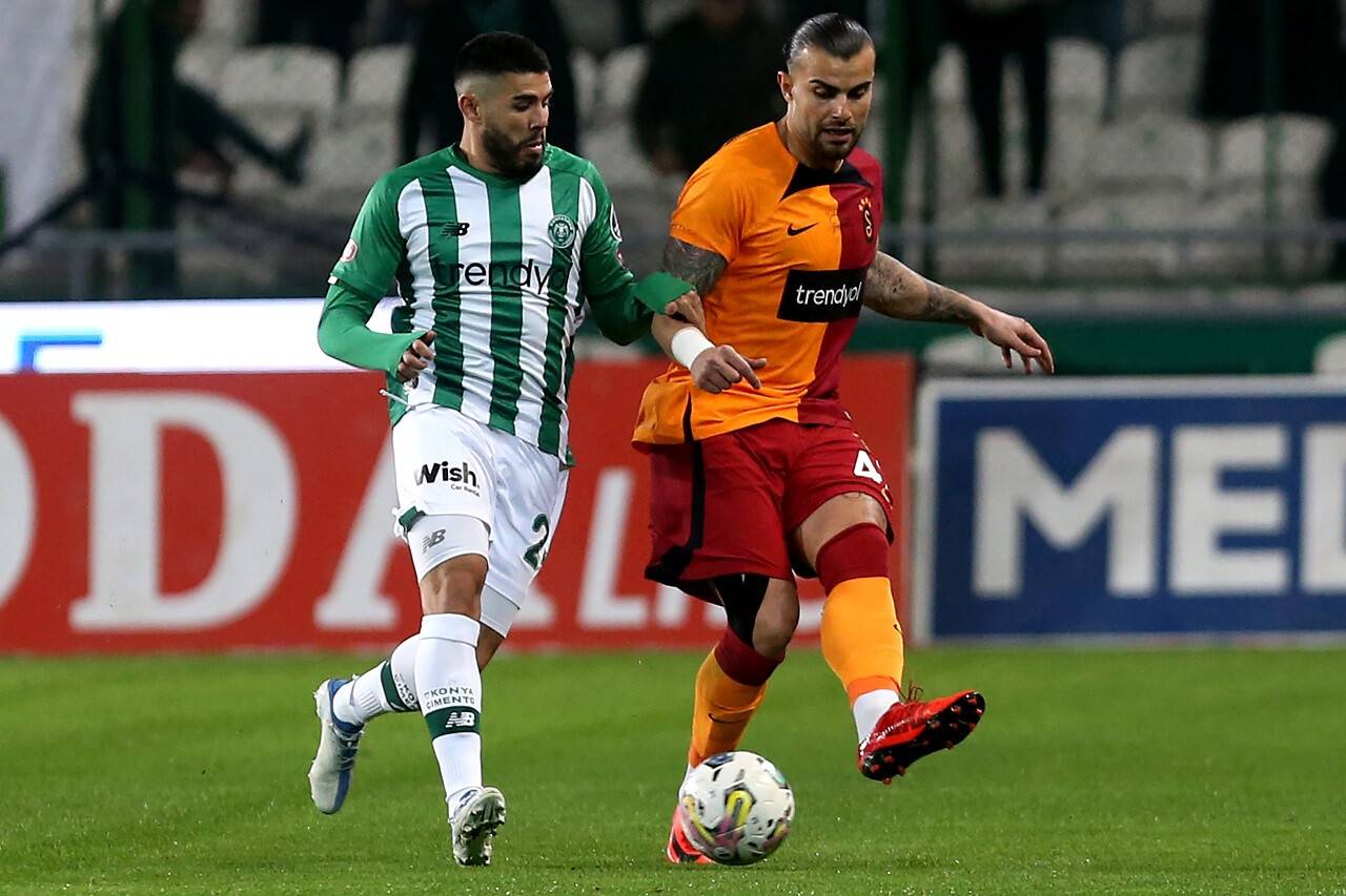 aa-20230317-30600799-30600797-arabamcom-konyaspor-galatasaray-1.jpg