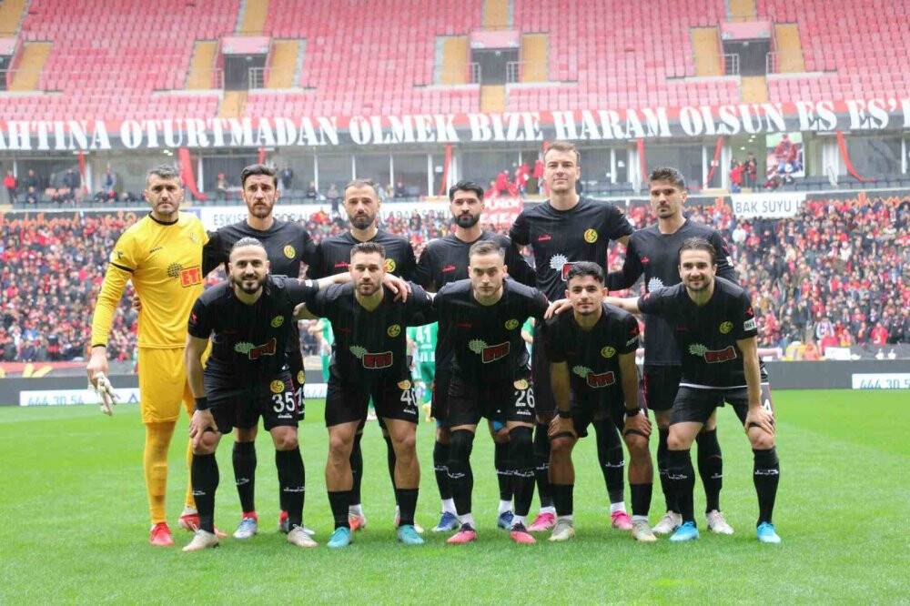 Eskişehirspor ile Karşıyaka karşılaşacak