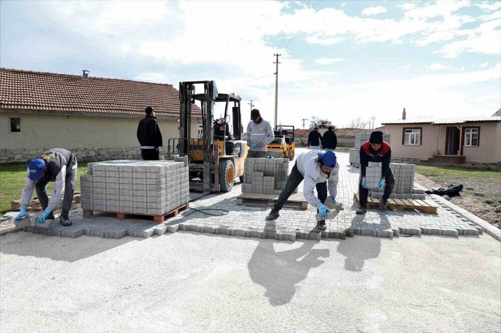 Karatay Belediyesinden 2023'te 750 bin metrekare parke yol hedefi